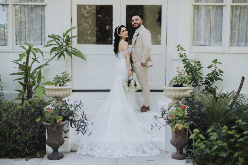 THE WEDD PHOTO BY IC 680