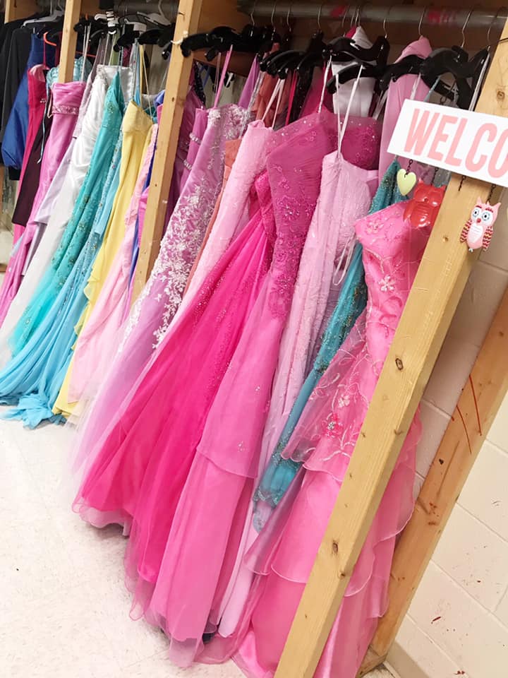 54367037 10100563818656717 7950451160337350656 n